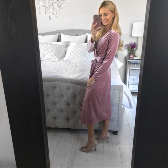 LAST ONE!! Pink Velvet Elegant Long Sleeve Maxi - Picture 8 of 8